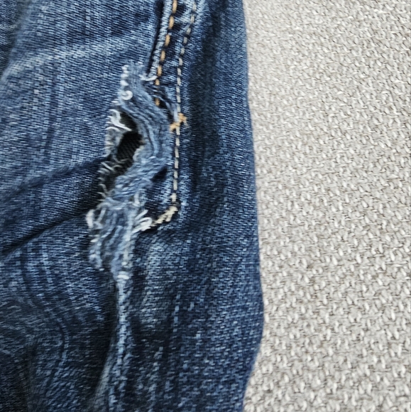 SILVER Damaged - Picture 4 of 5